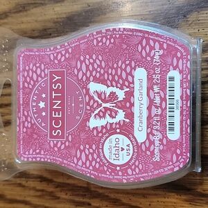 Scentsy Cranberry Garland Wax Bar BRAND NEW
